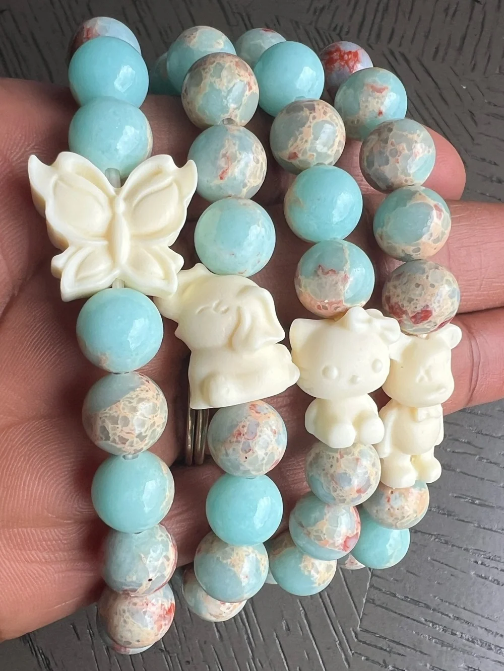 Shoushan stone with accent bracelet 10mm SIZE 6.75-7’ ( ONE )